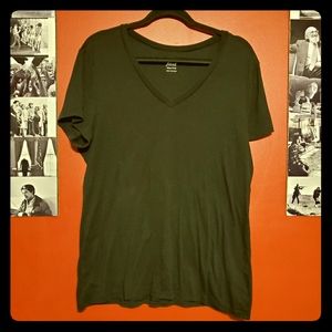 Black Short Sleeve V-Neck Tee